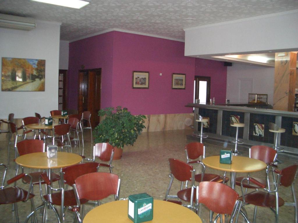 Hotel Pique Gandesa Ngoại thất bức ảnh